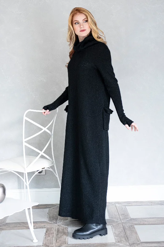 Maxi Sweater Dress with Pockets