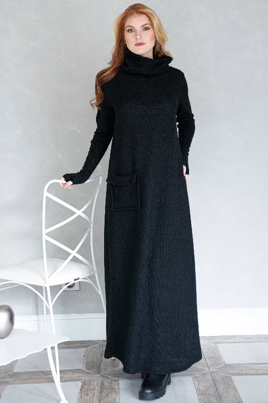 Maxi Sweater Dress with Pockets